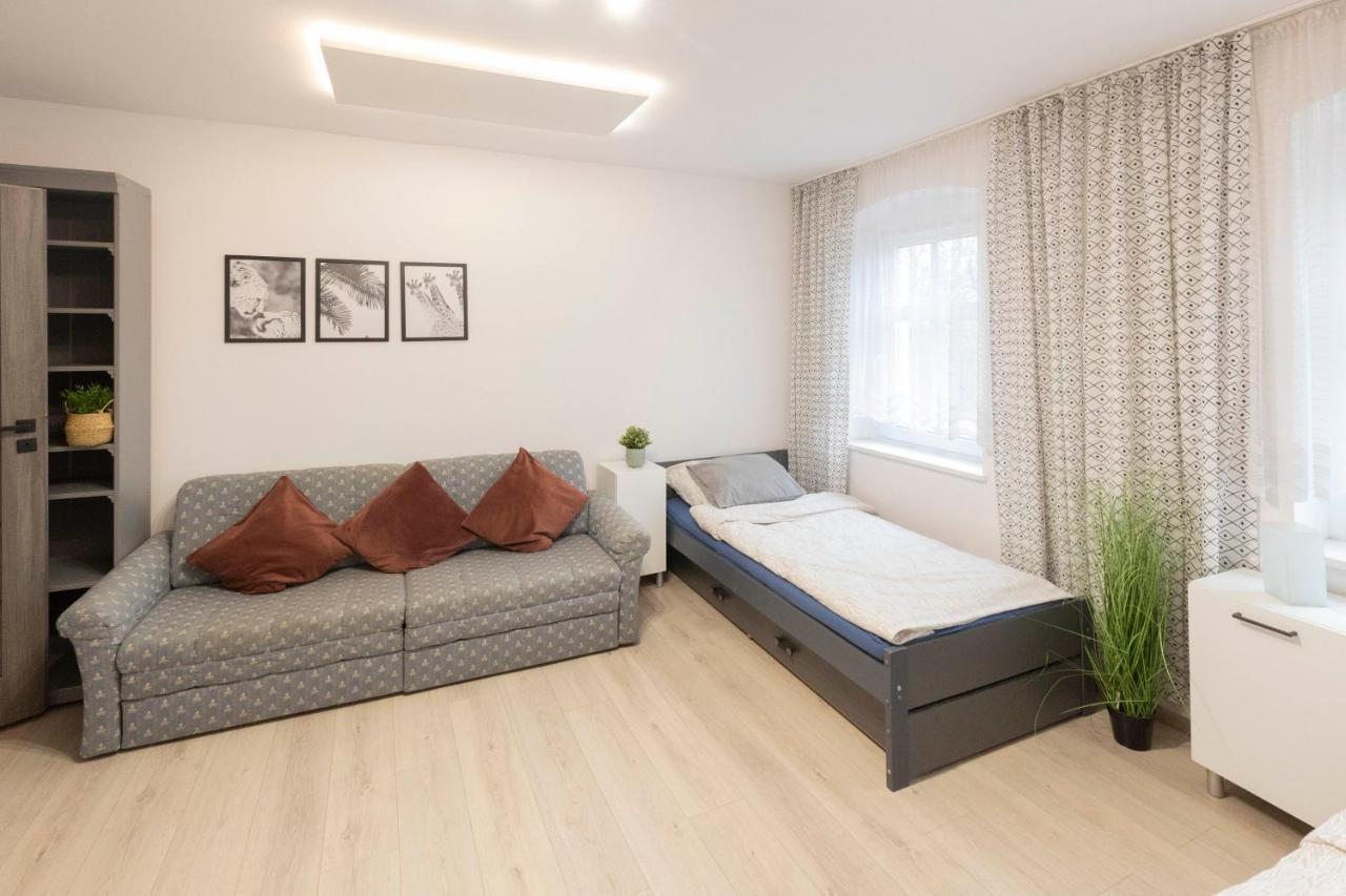 Wolska 80m2 - 7 People, 3 Apartmán *